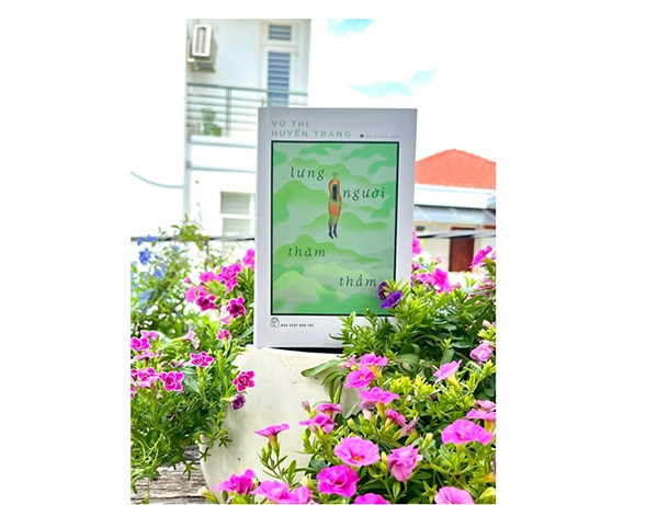 Vũ Thị Huyền Trang và tập truyện ngắn ấn tượng “Lưng người thăm thẳm”