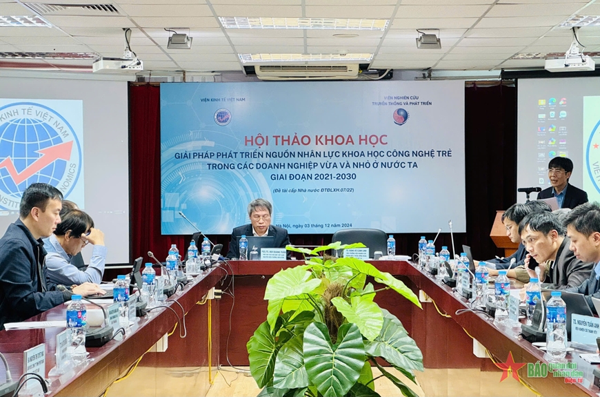 Phát triển nguồn nhân lực khoa học trẻ trong doanh nghiệp vừa và nhỏ