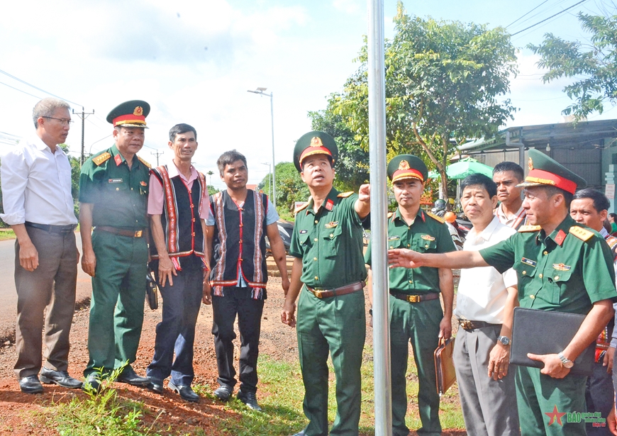 “Sao sáng buôn làng” - đóng góp thiết thực của Binh đoàn 15 trong xây dựng nông thôn mới vùng khó khăn
