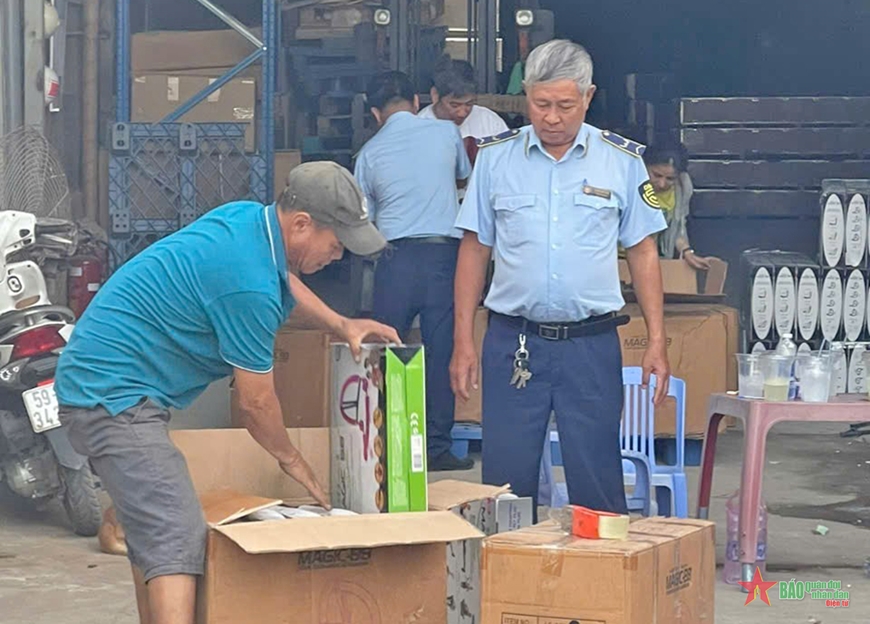 TP Hồ Chí Minh: Phát hiện, xử lý nhiều vụ kinh doanh hàng hóa giả mạo nhãn hiệu