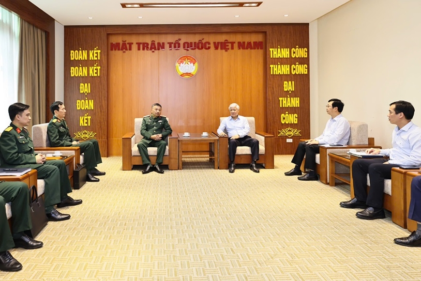 Bộ Quốc phòng ủng hộ Quỹ “Vì người nghèo” Trung ương 1 tỷ đồng