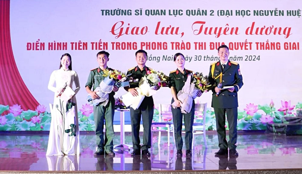 Nữ giảng viên với lý tưởng cống hiến