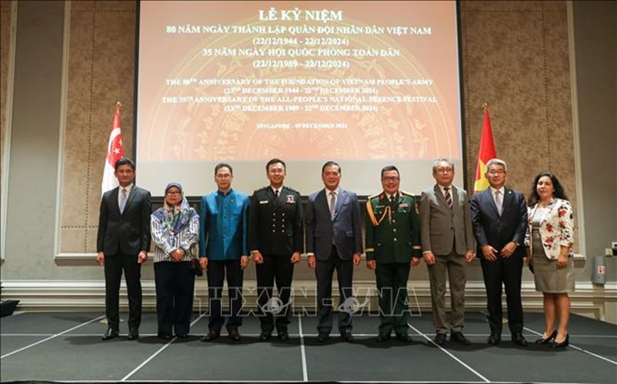 Hợp tác quốc phòng Việt Nam-Singapore đang phát triển toàn diện