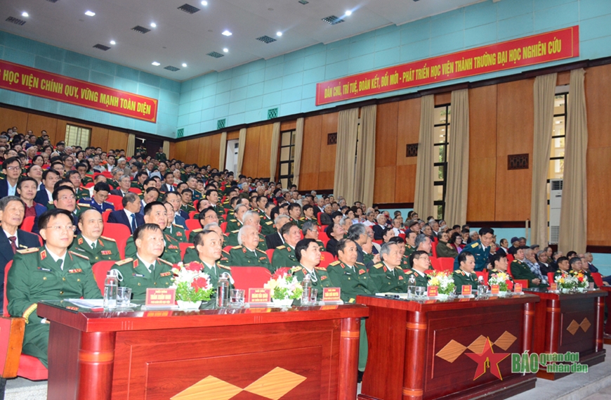 Khoa Vô tuyến điện tử (Học viện Kỹ thuật Quân sự) đón nhận Danh hiệu Anh hùng Lực lượng vũ trang nhân dân