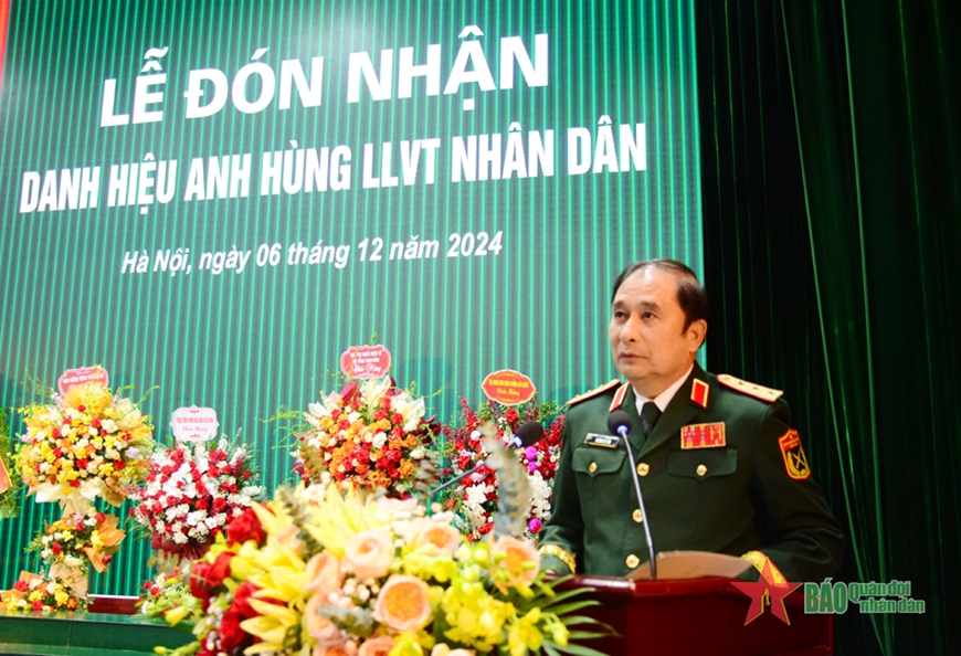 Khoa Vô tuyến điện tử (Học viện Kỹ thuật Quân sự) đón nhận Danh hiệu Anh hùng Lực lượng vũ trang nhân dân