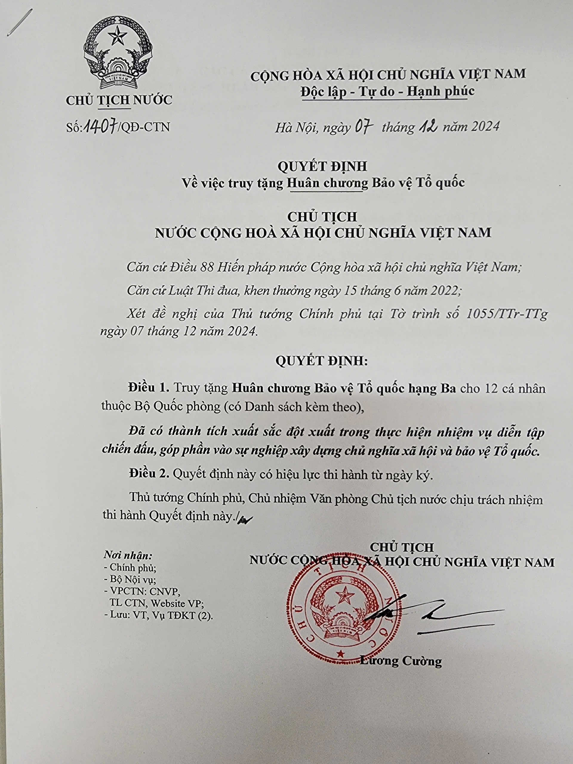 Truy tặng Huân chương Bảo vệ Tổ quốc đối với 12 đồng chí hy sinh trong diễn tập tại Quân khu 7
