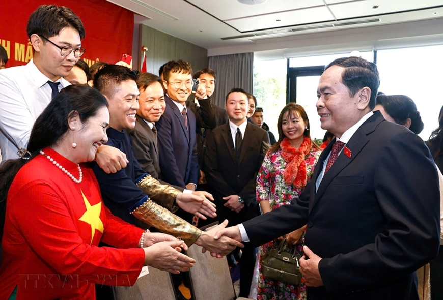 Chủ tịch Quốc hội Trần Thanh Mẫn và Phu nhân gặp gỡ cộng đồng người Việt Nam tại Nhật Bản