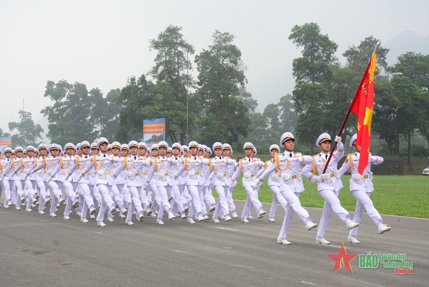 Luật Sĩ quan sửa đổi - Động lực để tăng cường sức mạnh Quân đội