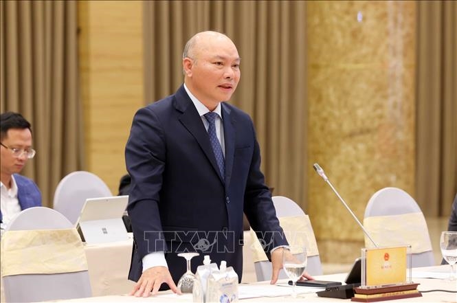 Họp báo Chính phủ thường kỳ: Nghiên cứu kỹ chế độ, chính sách cho cán bộ dôi dư khi tinh gọn bộ máy