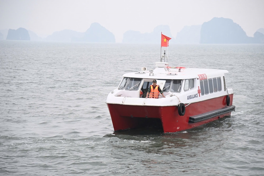 Quảng Ninh: Tìm thấy nạn nhân mất tích cuối cùng trong vụ đắm tàu chở khách tại khu vực Hòn Nét