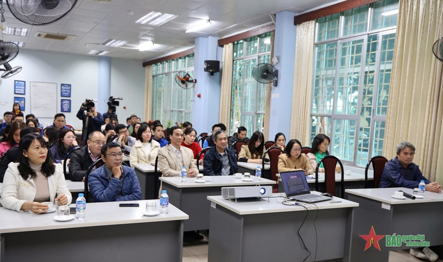 Cung cấp kiến thức về ứng phó với động đất, sóng thần