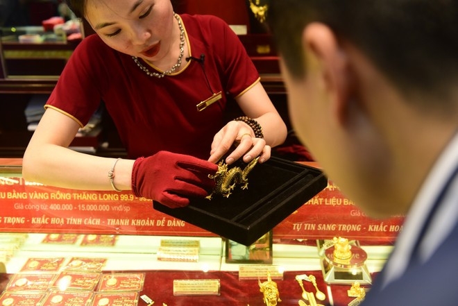 Giá vàng chiều nay (10-12): Vọt tăng cả triệu đồng mỗi lượng