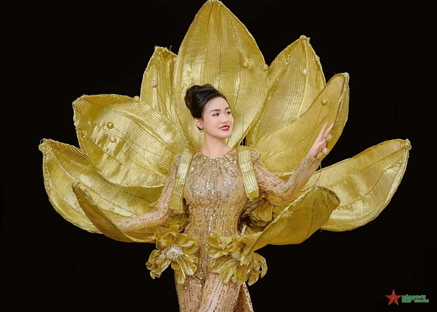 Vũ Thị Hoa giành ngôi vị Hoa hậu Mrs Earth International 2024