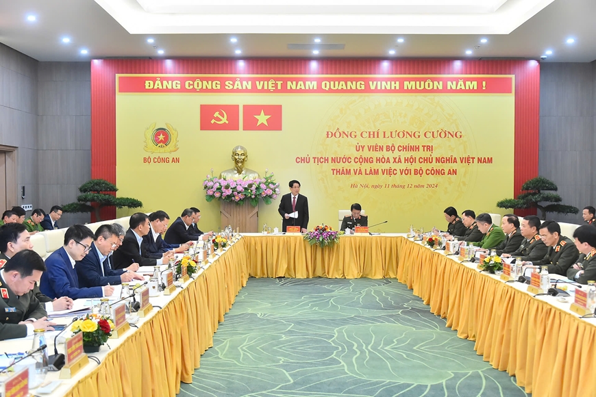 Chủ tịch nước Lương Cường thăm và làm việc với Bộ Công an