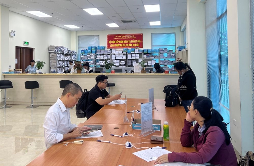 Hỗ trợ doanh nghiệp, người dân vượt qua khó khăn