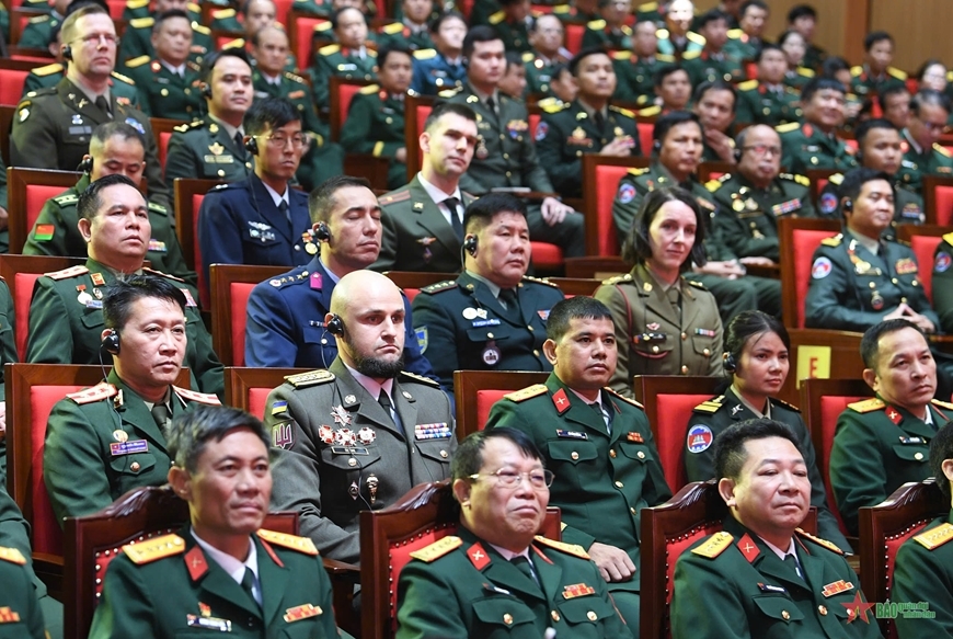 Thủ tướng Chính phủ Phạm Minh Chính thăm và nói chuyện tại Học viện Quốc phòng
