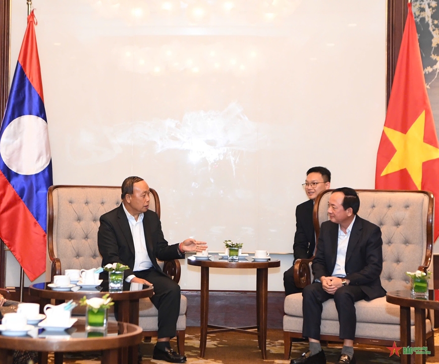 Thượng tướng Trịnh Văn Quyết tiếp Chủ nhiệm Tổng cục Chính trị Quân đội nhân dân Lào