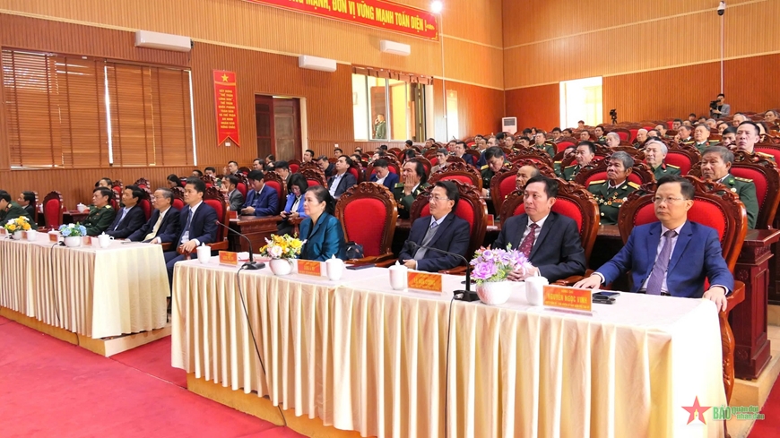 Lai Châu gặp mặt cán bộ cao cấp quân đội đã nghỉ hưu, nghỉ công tác trên địa bàn tỉnh