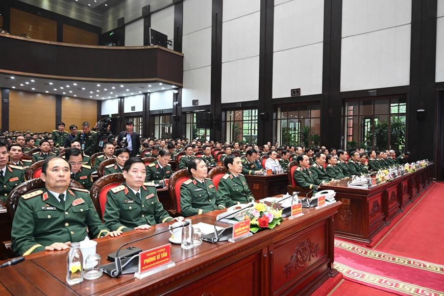 Trao Huân chương tặng cán bộ cấp cao Quân đội nhân dân Việt Nam