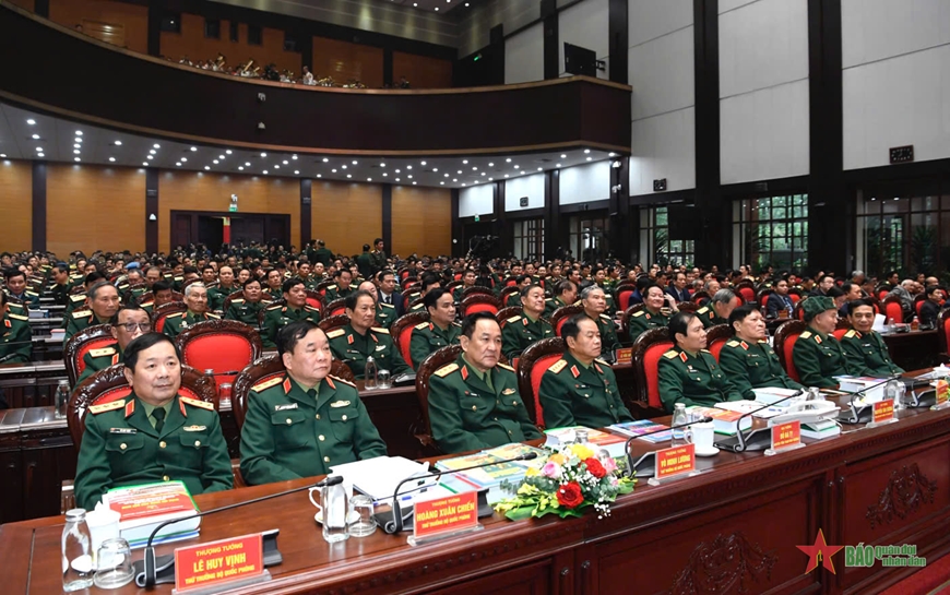 Làm sâu sắc hơn nữa truyền thống anh hùng, phẩm chất tốt đẹp và tôn vinh những chiến công to lớn của Quân đội