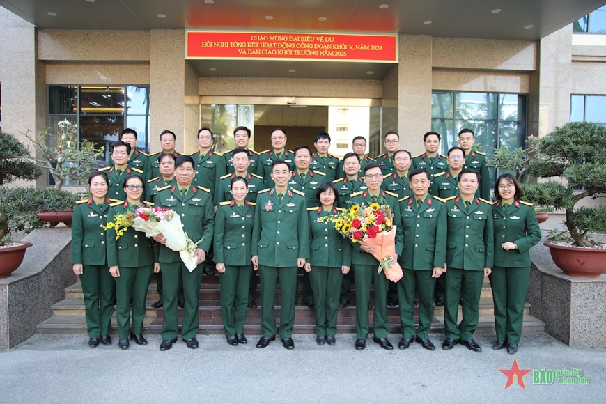 Học viện Chính trị tổ chức tổng kết hoạt động Công đoàn Khối V