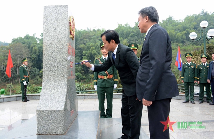 Giao lưu Quốc phòng Thanh Hóa - Hủa Phăn