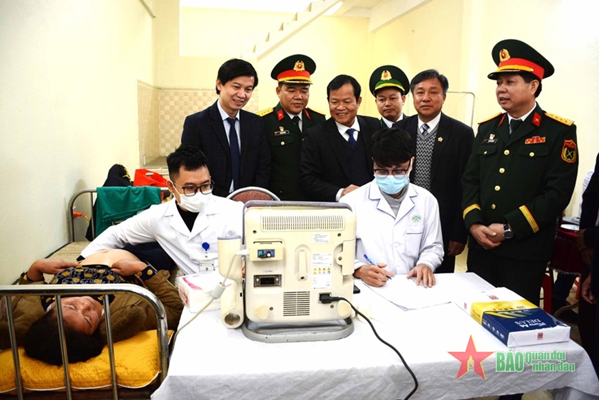 Giao lưu Quốc phòng Thanh Hóa - Hủa Phăn