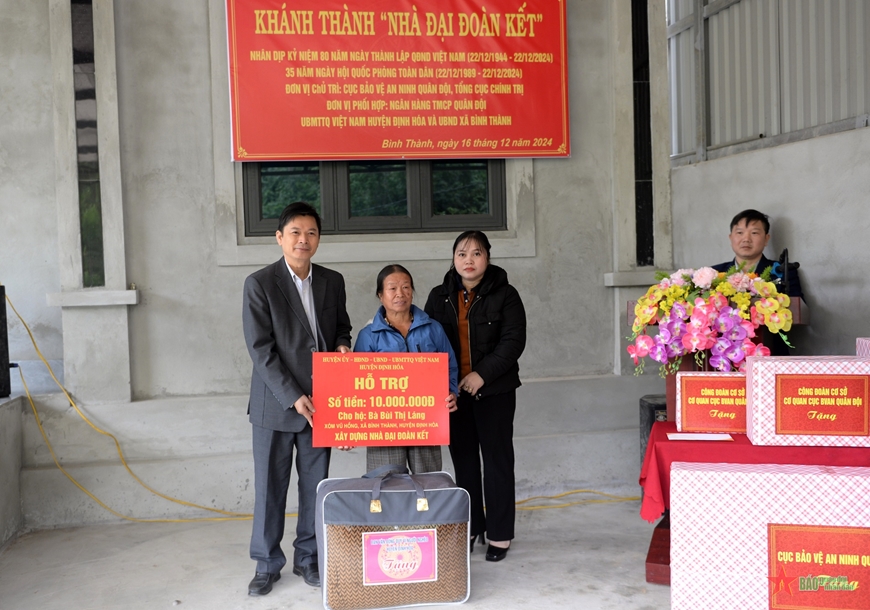 Cục Bảo vệ an ninh Quân đội tổ chức khánh thành và bàn giao Nhà đại đoàn kết