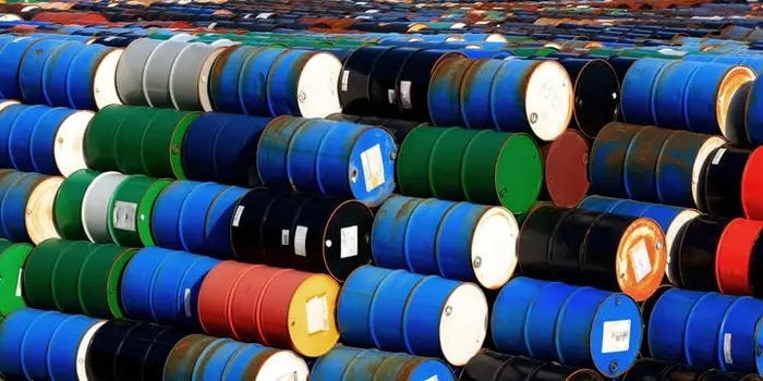 Giá xăng dầu hôm nay (17-12): Tiếp đà trượt dốc