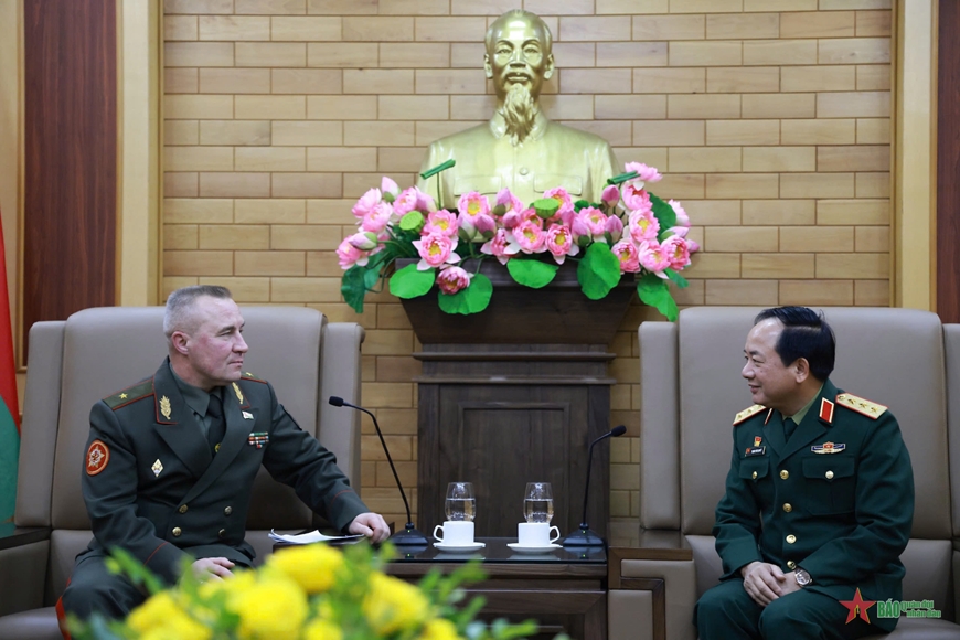 Thượng tướng Trịnh Văn Quyết tiếp Tổng cục trưởng Tổng cục Công tác tư tưởng Bộ Quốc phòng Belarus
