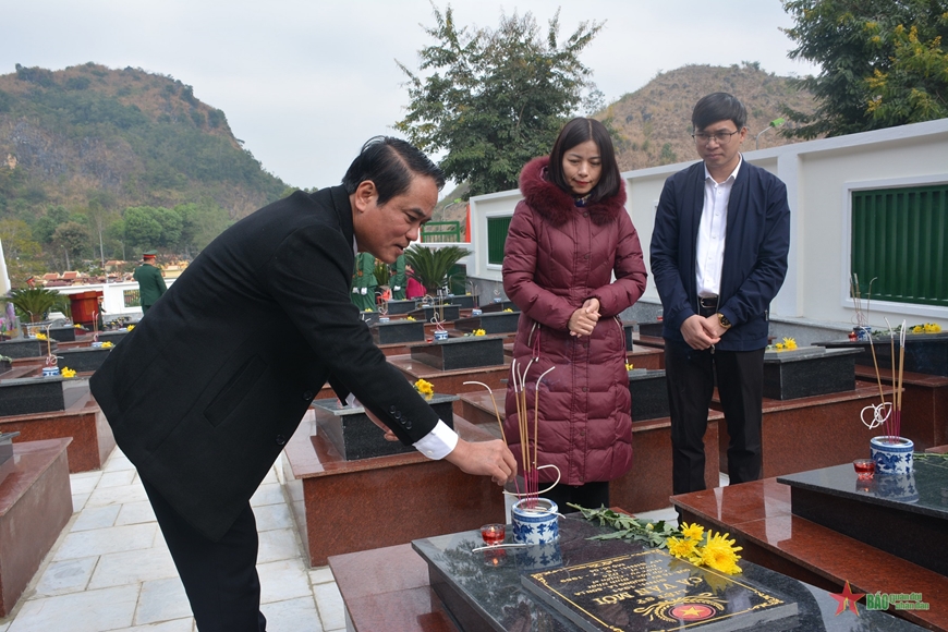 Sơn La khánh thành Nghĩa trang liệt sĩ, tử sĩ, Viện Quân y 6, Quân khu Tây Bắc
