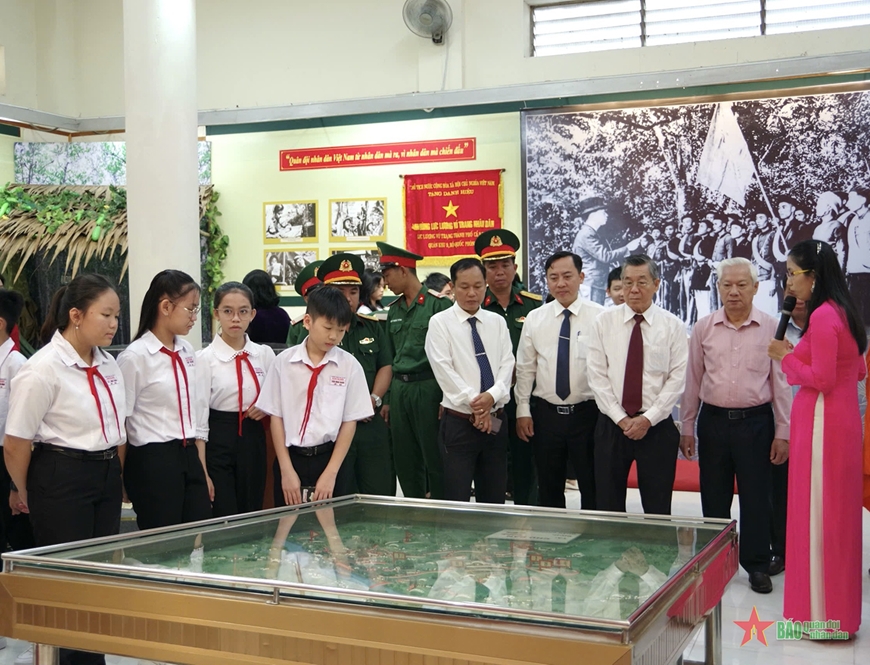 Cần Thơ: Trưng bày, triển lãm ảnh kỷ niệm 80 năm Quân đội nhân dân Việt Nam