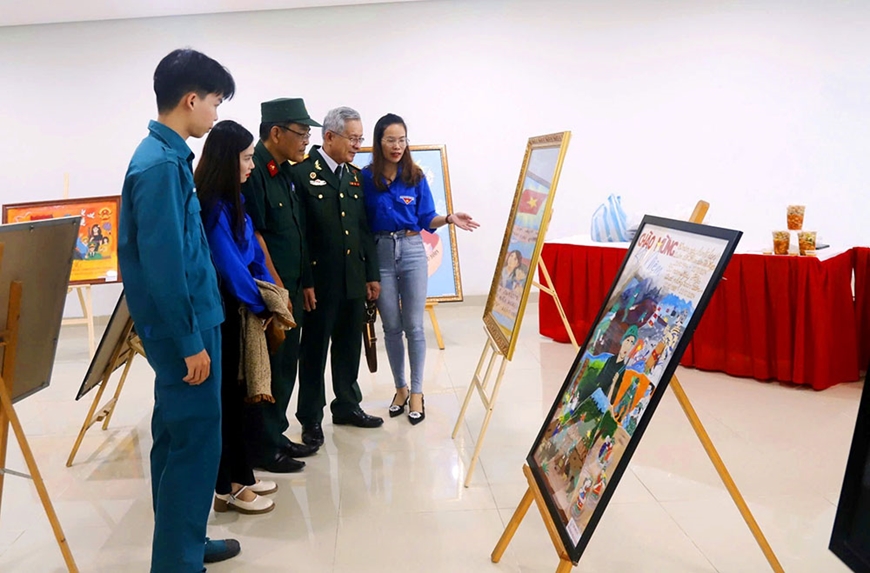 Thêm yêu hình ảnh Bộ đội Cụ Hồ