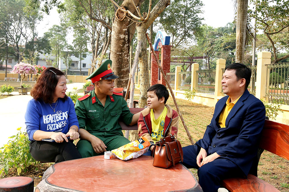 Vui ở công viên đơn vị