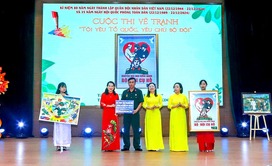 Thêm yêu hình ảnh Bộ đội Cụ Hồ