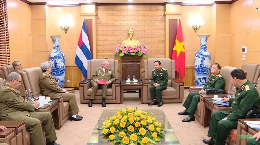 Thượng tướng Trịnh Văn Quyết hội kiến Bộ trưởng Bộ các Lực lượng vũ trang cách mạng Cuba
