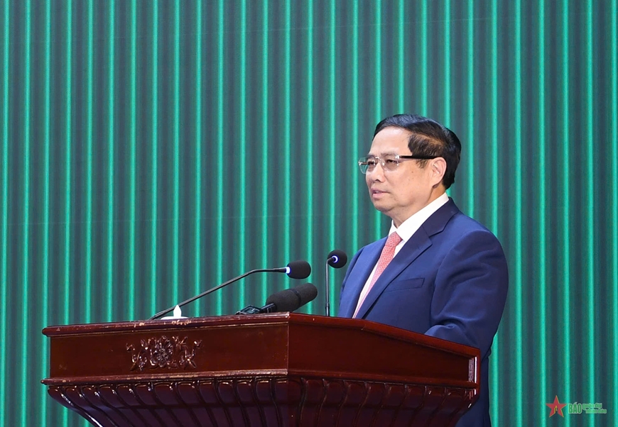 Thủ tướng Chính phủ Phạm Minh Chính thăm và làm việc tại Học viện Kỹ thuật quân sự