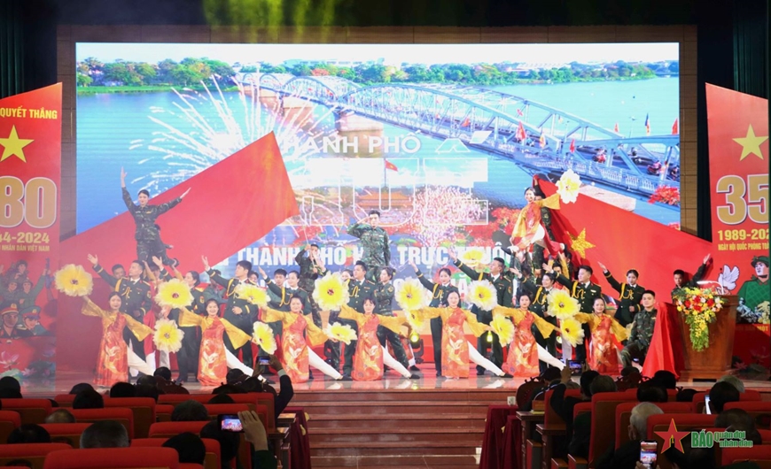 Tỉnh Thừa Thiên Huế gặp mặt cán bộ cao cấp Quân đội nghỉ hưu, nghỉ công tác