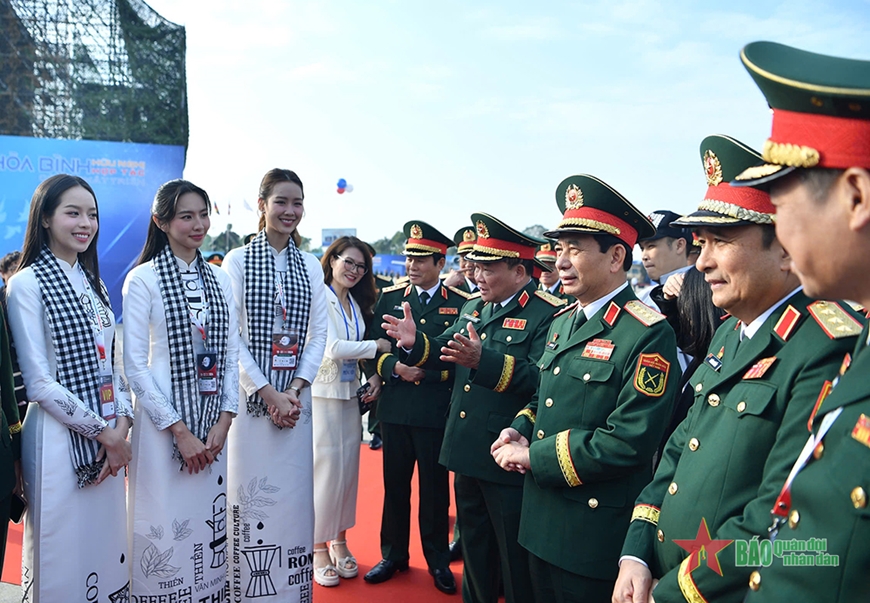 TRỰC TIẾP Triển lãm Quốc phòng quốc tế Việt Nam 2024