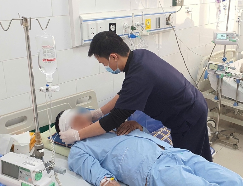 Sức khỏe 4 nạn nhân trong vụ cháy quán cà phê trên đường Phạm Văn Đồng tiến triển tốt