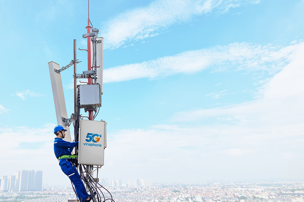 Tập đoàn VNPT năm 2024: Giữ nhịp phát triển trong bối cảnh khó khăn, khai phá không gian tăng trưởng mới

