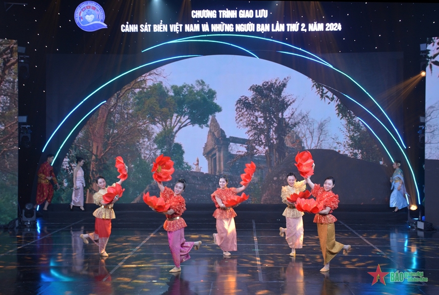 Tổng duyệt đêm Gala “Cảnh sát biển Việt Nam và những người bạn”