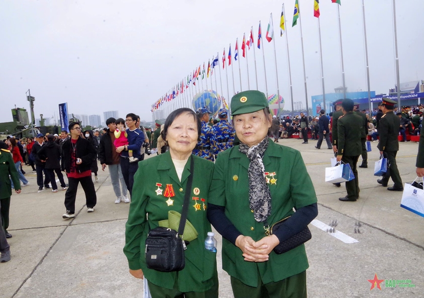 Triển lãm Quốc phòng quốc tế Việt Nam 2024: Người dân tự hào về sự lớn mạnh của Quân đội nhân dân anh hùng