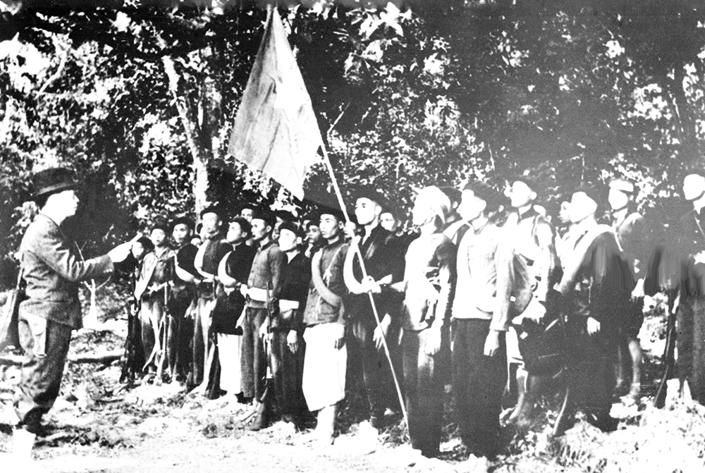 Những mốc son lịch sử của Quân đội anh hùng