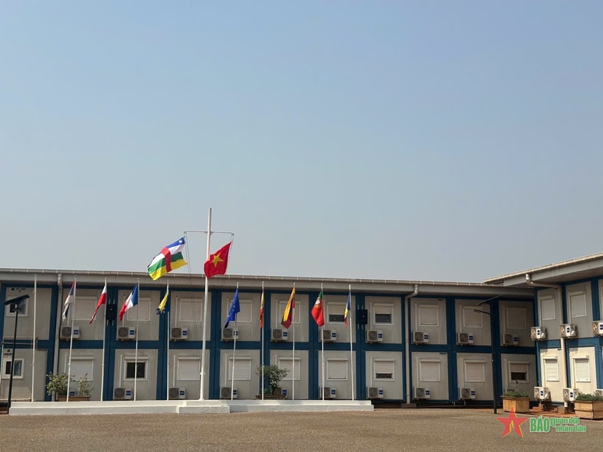 Lễ chào cờ đặc biệt chúc mừng Ngày thành lập Quân đội nhân dân Việt Nam tại Cộng hòa Trung Phi