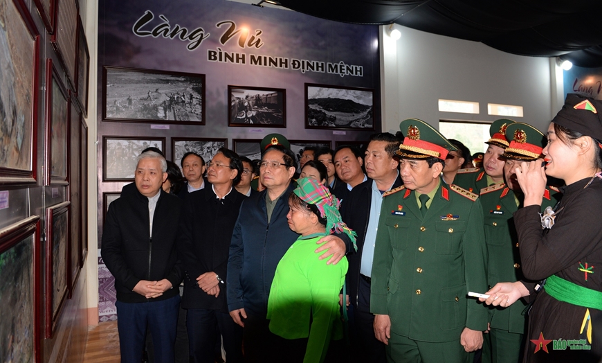 Thủ tướng Chính phủ Phạm Minh Chính dự Lễ khánh thành dự án tái thiết khu dân cư thôn Làng Nủ, thôn Nậm Tông và thôn Kho Vàng