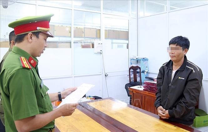Khởi tố, bắt tạm giam 3 đối tượng xuất khống hóa đơn hơn 16 tỷ đồng