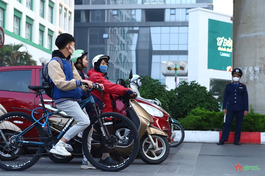 Nỗ lực đảm bảo an toàn giao thông trong cao điểm cuối năm