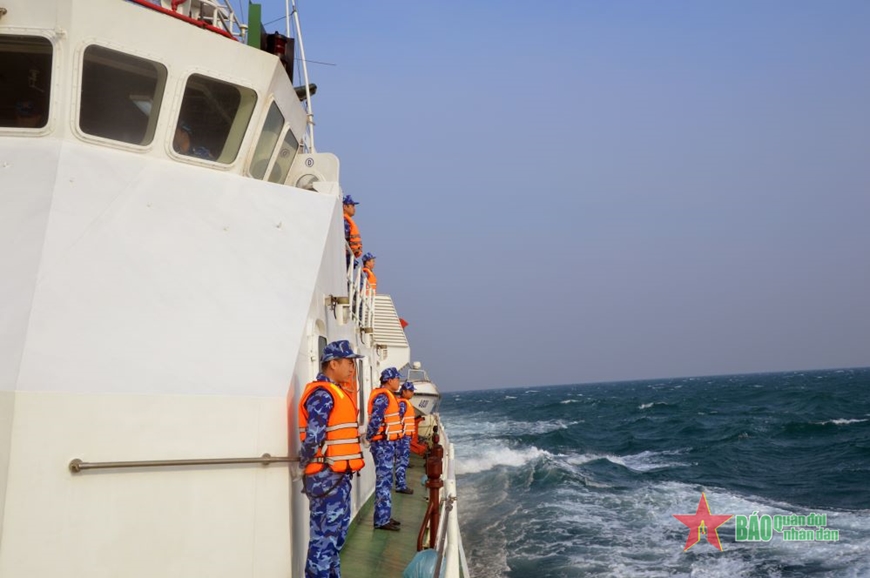 Cảnh sát biển hai nước Việt Nam - Trung Quốc tuần tra chung trên vùng biển phía Bắc Vịnh Bắc Bộ
