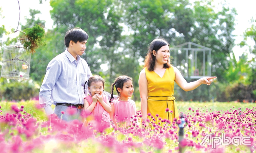 Áp lực cuộc sống tăng, mức sinh giảm